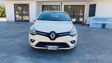 RENAULT Clio 4ª serie - 2017 KM CERTIFICATI