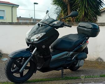Scooter Yamaha X-Max 250i 