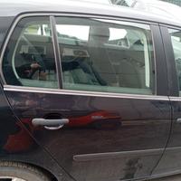 Porta posteriore dx Volkswagen golf 5 anno 2004