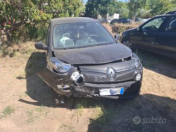 RENAULT TWINGO BLACK WHITE 80.000KM SINISTRATA