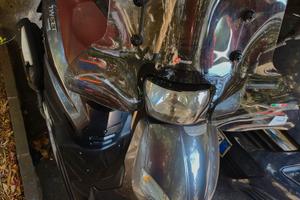 PEUGEOT TWEET 125CC  2014 con motore guasto