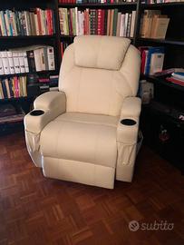 Poltrona relax- massaggiante e girevole-ecopelle .
