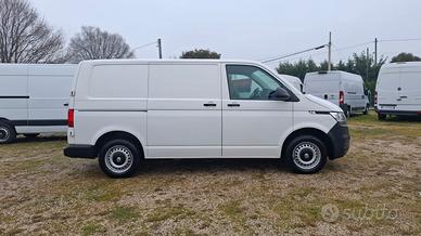 Volkswagen Transporter 150 Cv - Anno 2020 - Euro 6