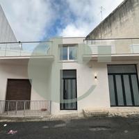 Casa indipendente, Via Giorgio Baglivi, 3