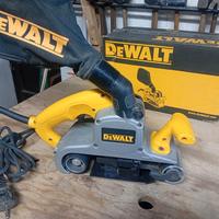 levigatrice Dewalt