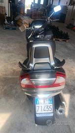 Suzuki burgman 400