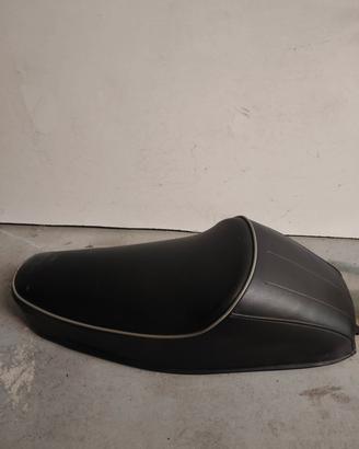 sella vespa 50 