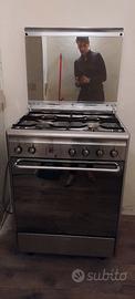 Cucina Smeg con forno
