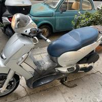 Ricambi Aprilia Scarabeo ligth 250