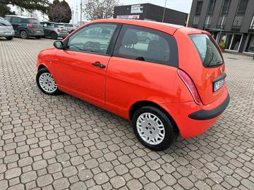 LANCIA YPSILON 1.2 BENZINA NEOPATENTATI