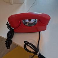 Telefono rosso vintage 
