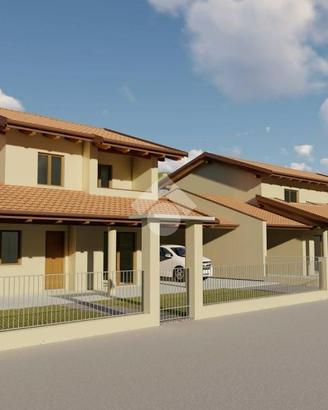 VILLA A SCHIERA CENTRALE A PIASCO