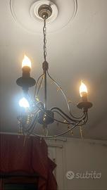 Lampadario d’epoca a tre luci
