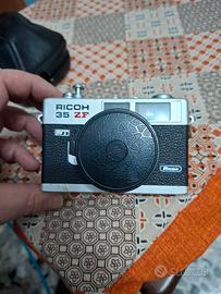 macchina fotografica vintage perfetta come da foto