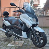 yamaha xmax 250
