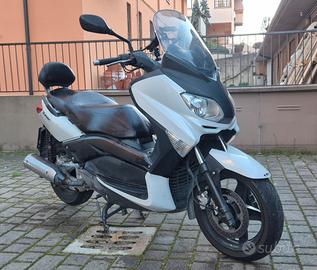 yamaha xmax 250