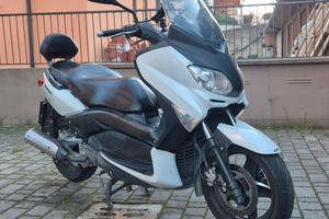 yamaha xmax 250