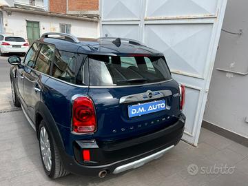 Mini Cooper D Countryman 2.0 Business ALL4 Automat
