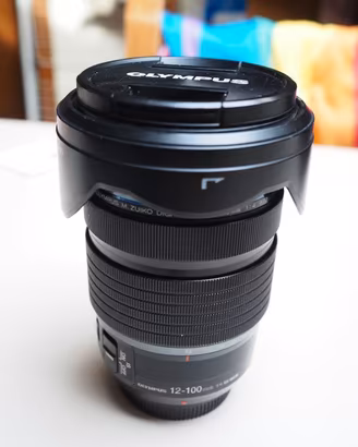Olympus  12-100mm f/4 IS PRO — Kit Completo