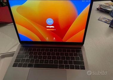 MacBook Pro 13 computer portatile