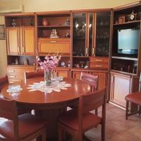 Tavolo con. 6 sedie