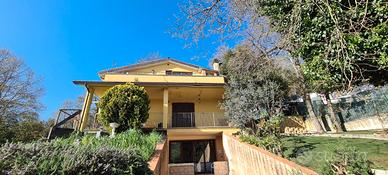 Villa Singola Luminosa e Panoramica