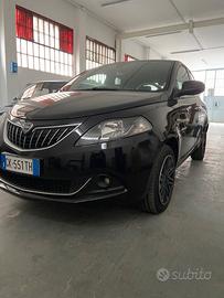 Lancia Ypsilon 1.0 FireFly Hybrid Ecochic GOLD