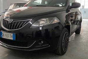 Lancia Ypsilon 1.0 FireFly Hybrid Ecochic GOLD