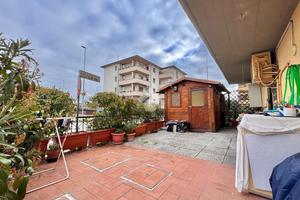 2 LOCALI A POGGIO A CAIANO