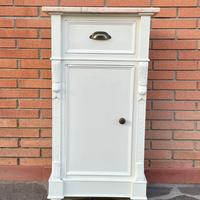 Mobiletto vintage con piano in marmo