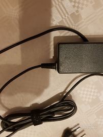Alimentatore Toshiba usato pochissimo