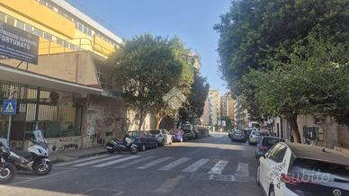 AUTORIMESSA A NAPOLI