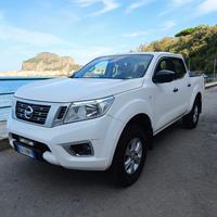 Nissan navara np300 - D23 pick up autocarro