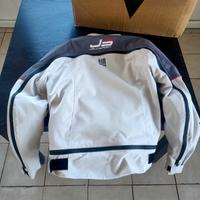 casco più giubbetto moto