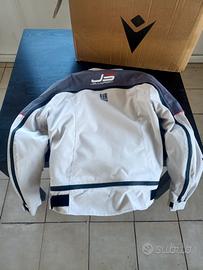 casco più giubbetto moto