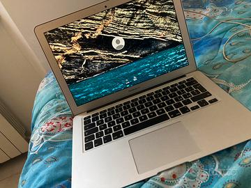 Macbook Air 13” 128gb OS Big Sur