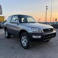 TOYOTA RAV4 2.0 3p. Fun