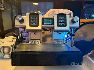 Macchina del caffè semiautomatica