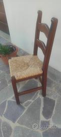 sedia in legno massello con seduta in paglia 