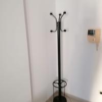 Plafoniere e appendiabiti 