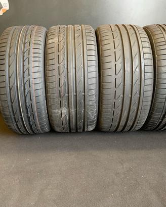 Gomme 255 35 19 - 225 40 19