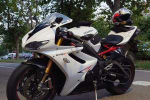 Daytona 675R