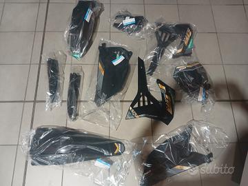 KIT PLASTICHE TM