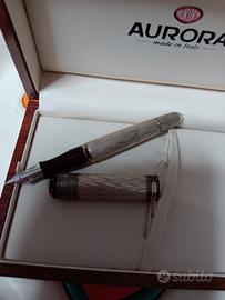 Penne Aurora varie in oro bianco, giallo e argento