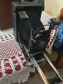 macchina fotografica antica