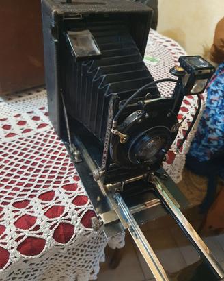 macchina fotografica antica