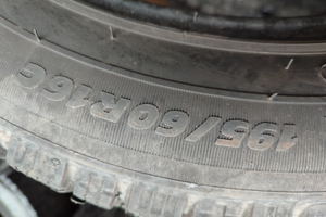 195/60 16 C Michelin