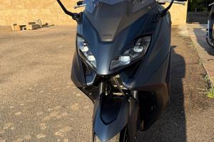 Yamaha Tmax 560 2023