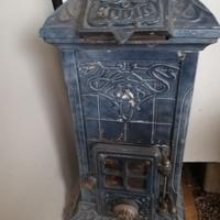 Antica stufa in ghisa smaltata Godin ( 1920-1930)