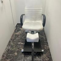 Sedia da pedicure con poggiapiedi